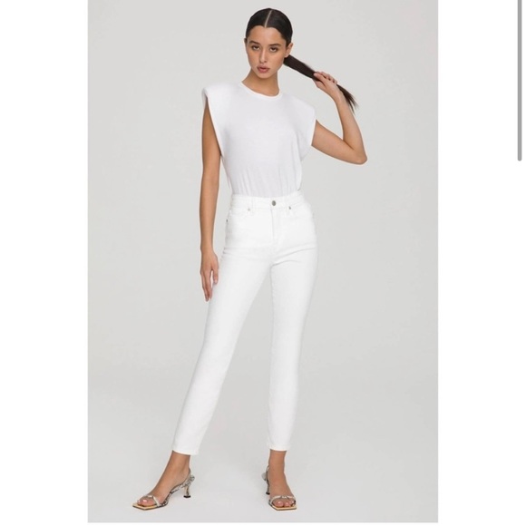 Good American Classic High Waist Slim Jeans - Picture 2 of 6